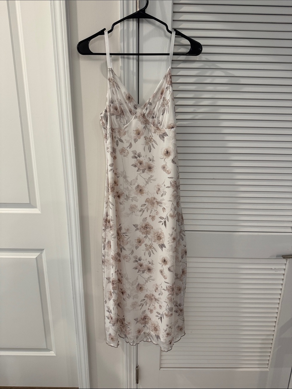 Lane 201 Midi Dress in Cream with Taupe Floral Print